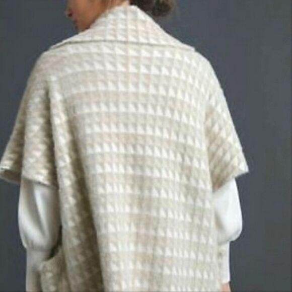 Anthropologie Two-Toned Cream Open Front Shawl Neck Collar Cardigan Sweater - Picture 3 of 15